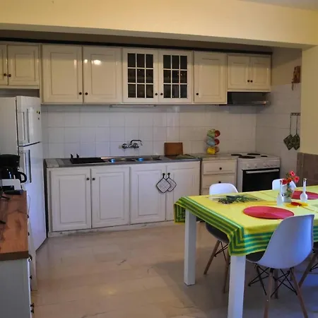 Ibiskos Hébergement de vacances Ágios Matthaíos